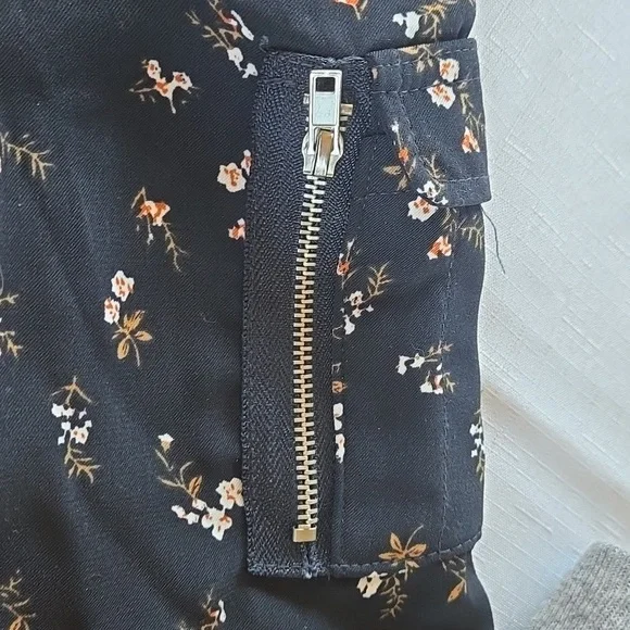 Jacket - Picture 3 of 4